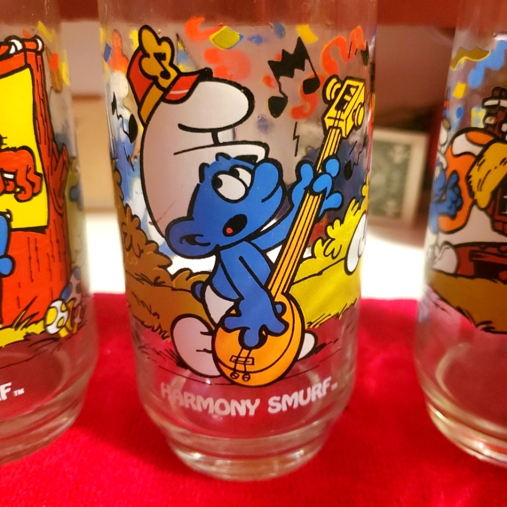 Collectable Harmony Smurf Collectable Glass